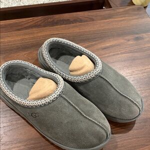 UGG Tasman Slippers GREY sz 11W / 9M